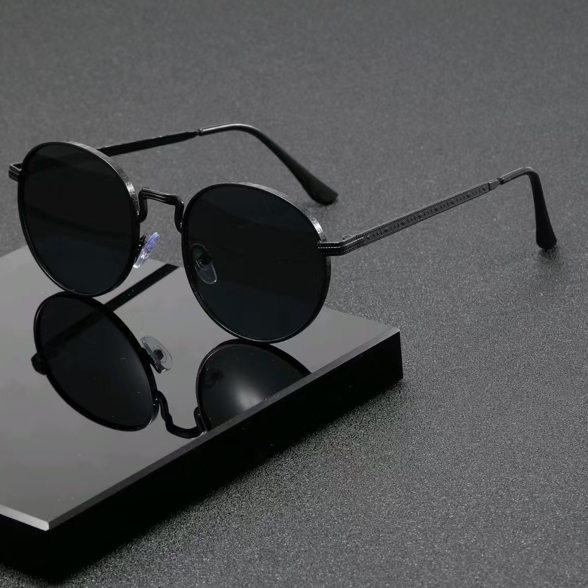 Men'S Accessories Vintage - Klasyczne okrągłe okulary przeciwsłoneczne dla mężczyzn